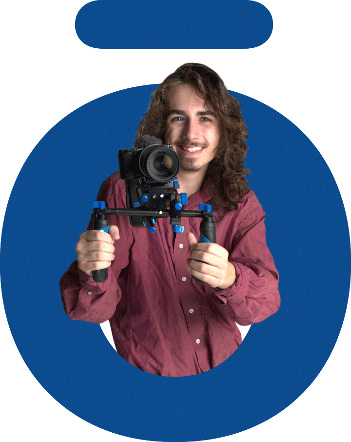 Student operating a professional camera rig during Nossi’s Video &amp; Content Creation Degree course.