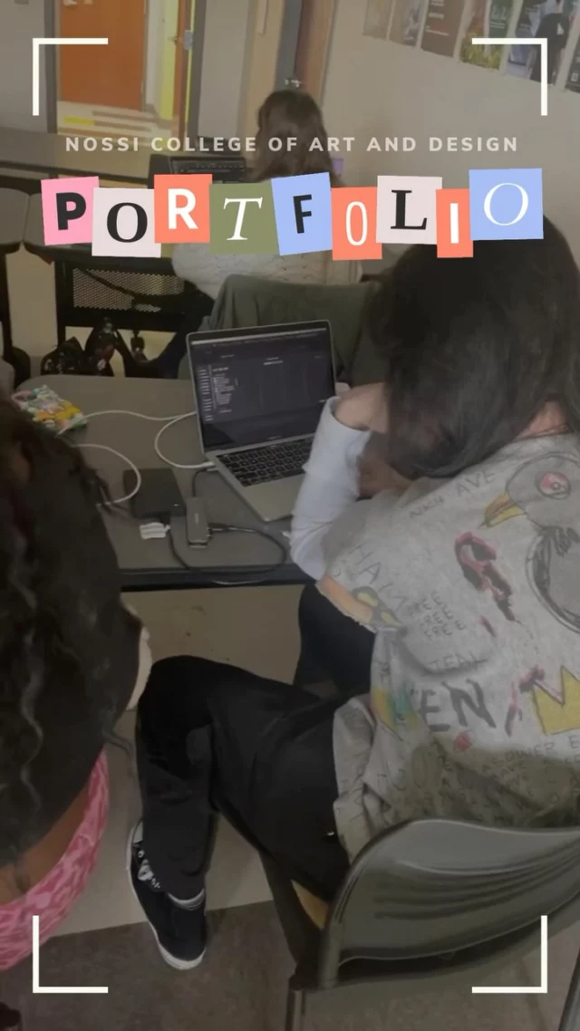 Just over three weeks left until this semester’s Senior Exhibition!! 🫨 Check out some behind the scenes of Graphic Design’s Portfolio class showing off some of their final submissions. 👀💙🖥️ 

🎥: Social Media Student Intern Kathleen Dooley @kathleendartistry 
#behindscenes #portfolio #graphicdesign